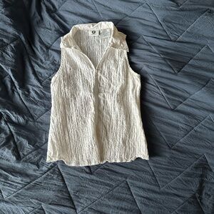 Arizona Jean Company White Crinkle Blouse